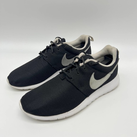 Nike Other - Nike Roshe One Black Metallic Silver White Youth Size 6Y